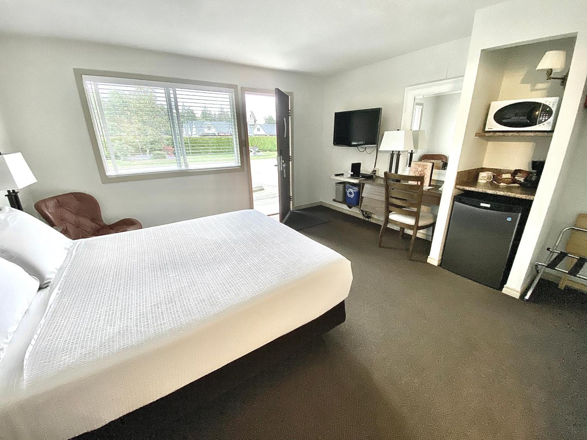 Arbutus Grove Motel Parksville Luaran gambar