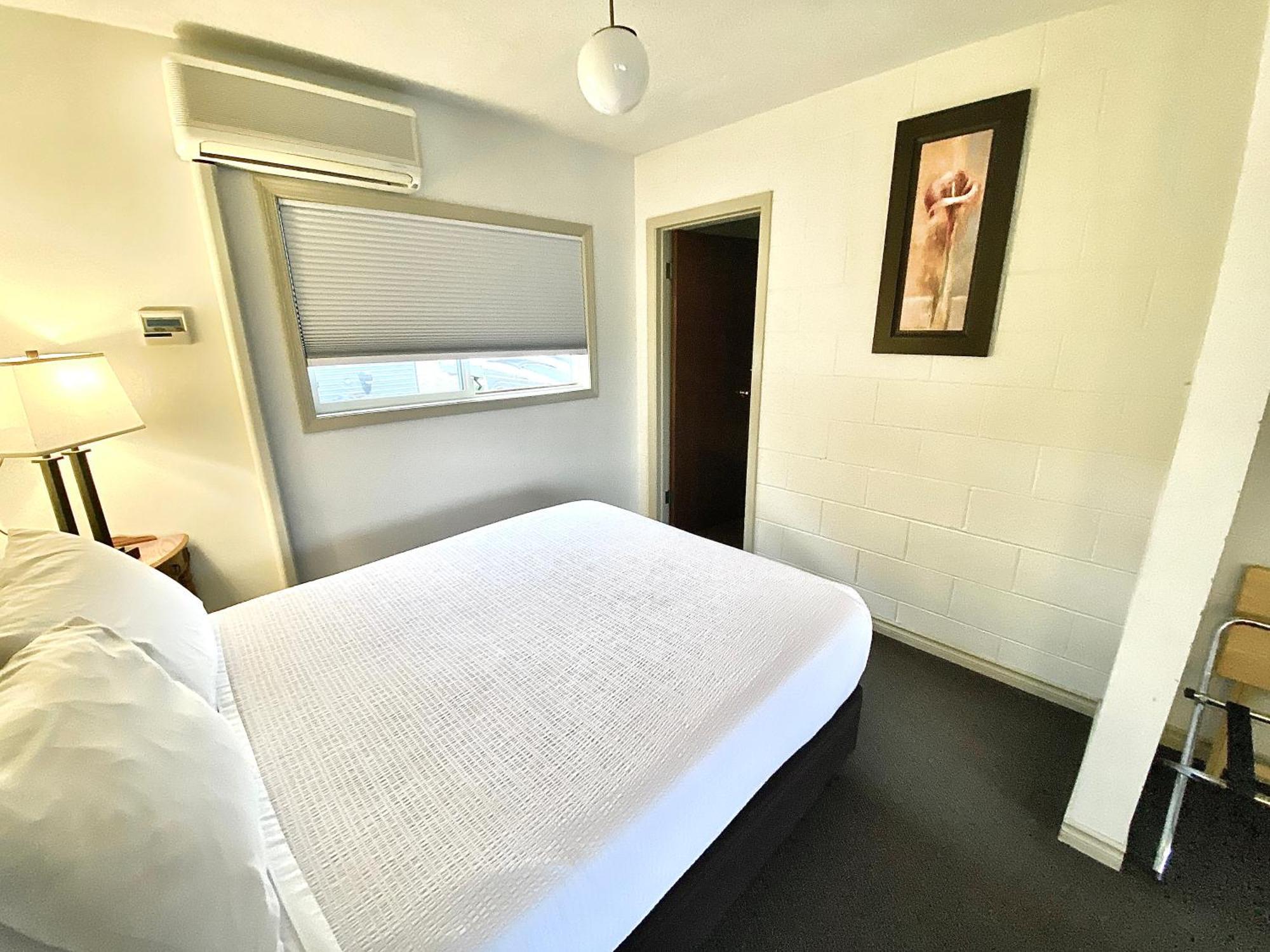 Arbutus Grove Motel Parksville Luaran gambar