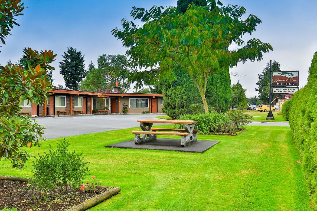 Arbutus Grove Motel Parksville Luaran gambar